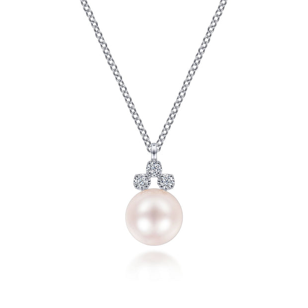 14K White Gold Diamond and Pearl Pendant Necklace