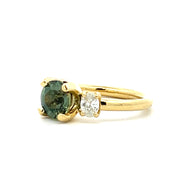 18 KT Yellow Gold 3 Stone Fashion Ring