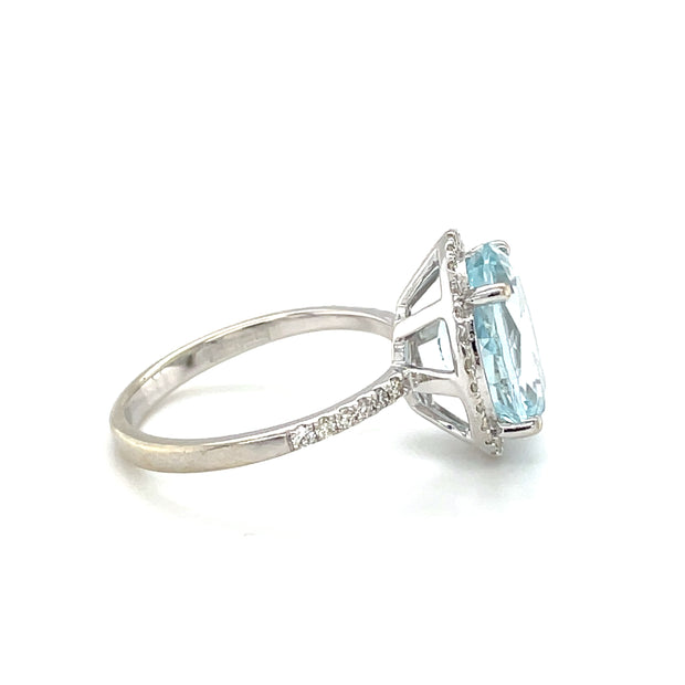 14 Karat White Gold EFFY Aquamarine And Diamond Halo Ring