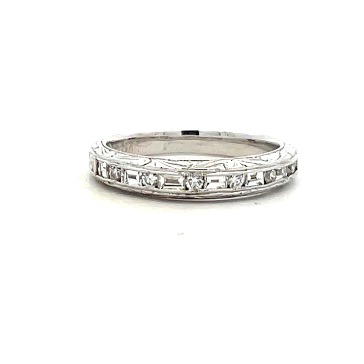 18 Karat White Gold Rhodium Plated Hand-Engraved Diamond Wedding Band