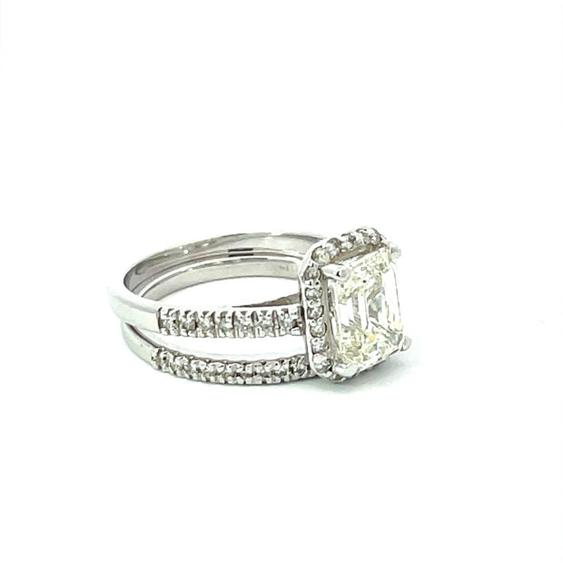 14 Karat Diamond Engagement Ring with Emerald Center