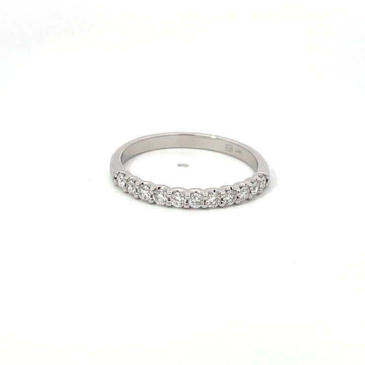 Shared Prong Diamond Band