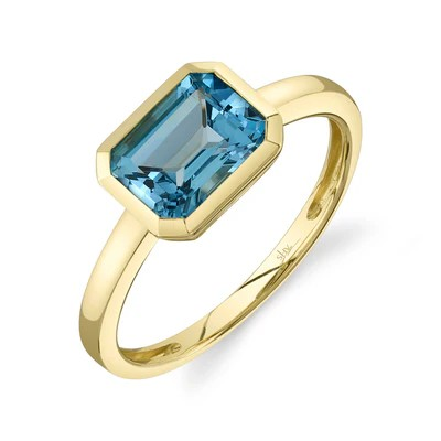 14 Karat Yellow Gold Blue Topaz Ring