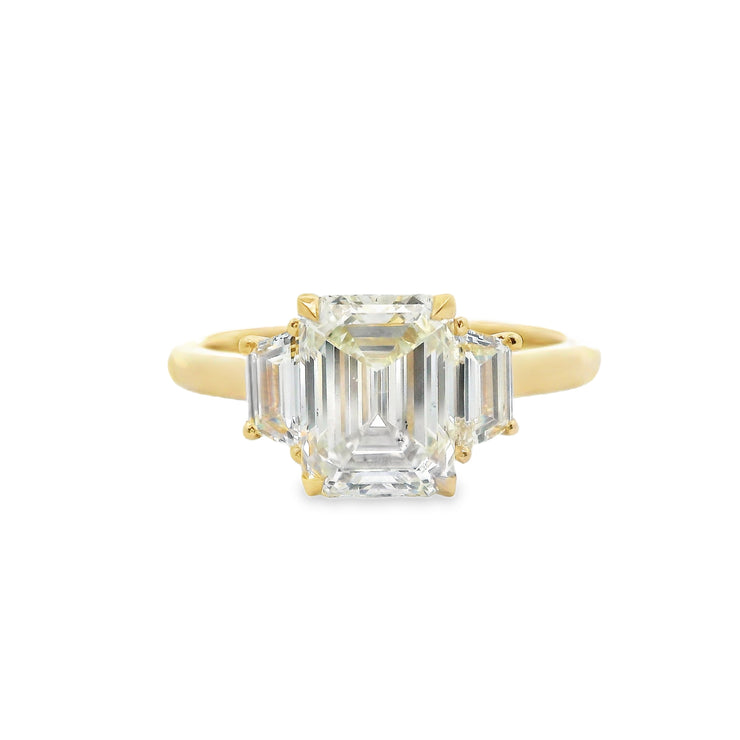 18 KT Yellow Gold 3 Stone Engagement Ring